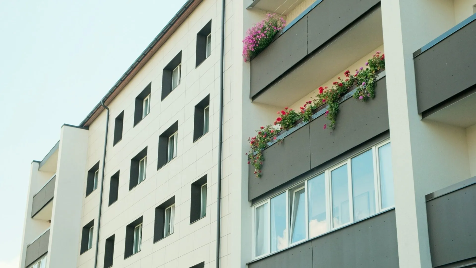 Energoefektivitātes paaugstināšanas projekts Pirmā ielā 35, Ādažos